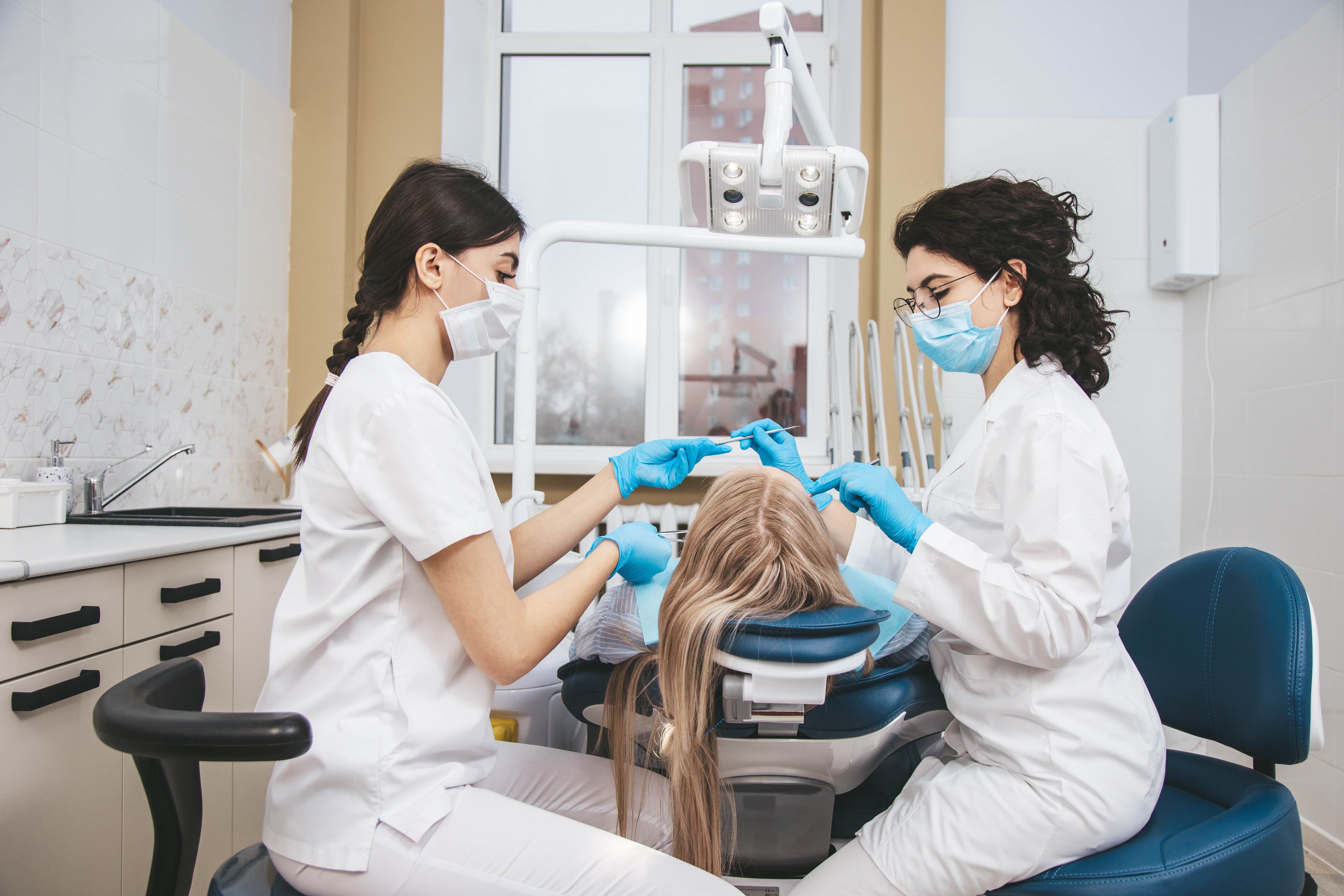 zahnmedizinische-fachangestellte-envato