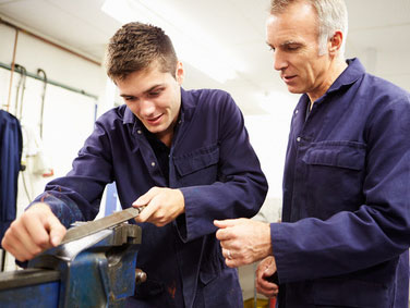 title= Vom Praktikum zur Ausbildung