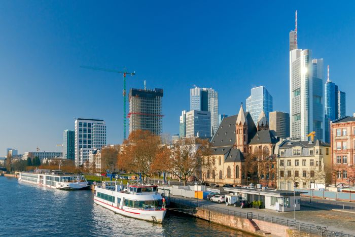 1225_02-deine-ausbildung-bei-der-stadt-frankfurt